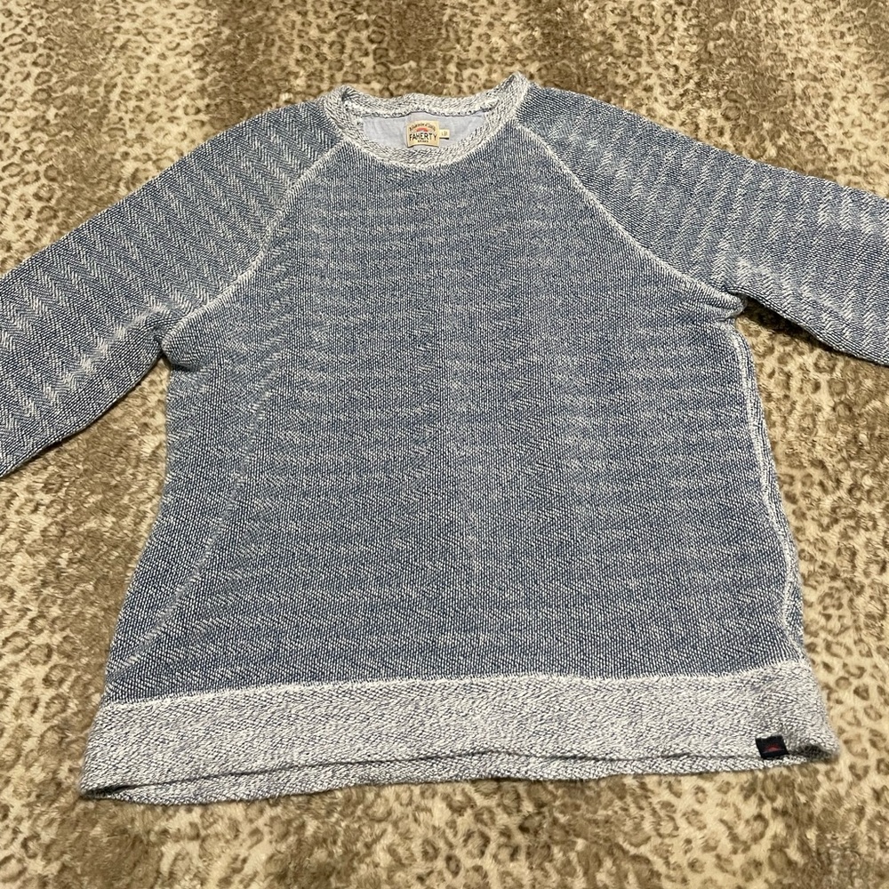 Faherty blue & white sweatshirt